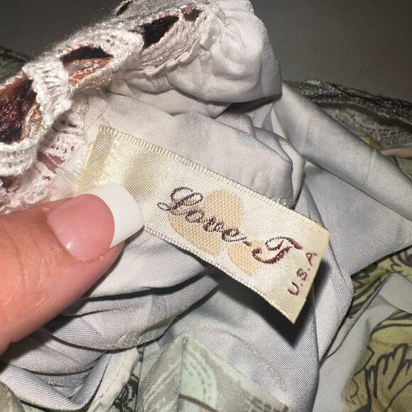 Vintage y2k artsy tattoo print handkerchief hem tunic top - Picture 9 of 10